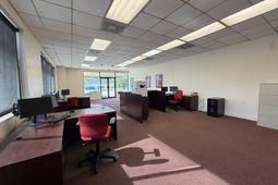 2110 Greenridge Road  photo 4