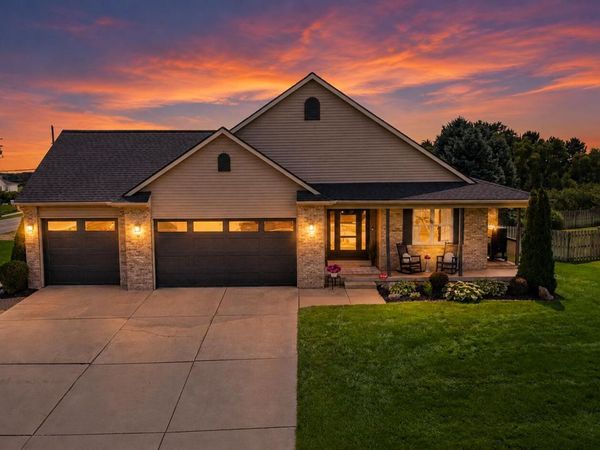 1610 Misty Ridge SW, Byron Center, MI 49315