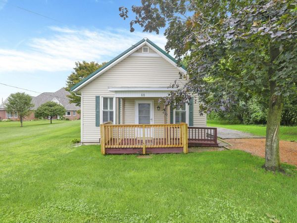 60 N Main Street, Thornville, OH 43076