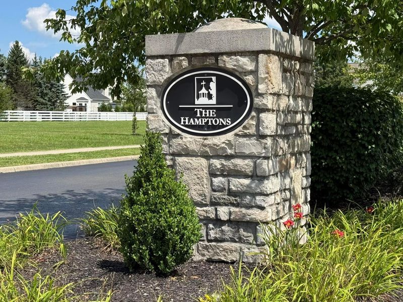7147 Colonial Affair Drive, Unit 4, New Albany, OH 43054 Photo 2