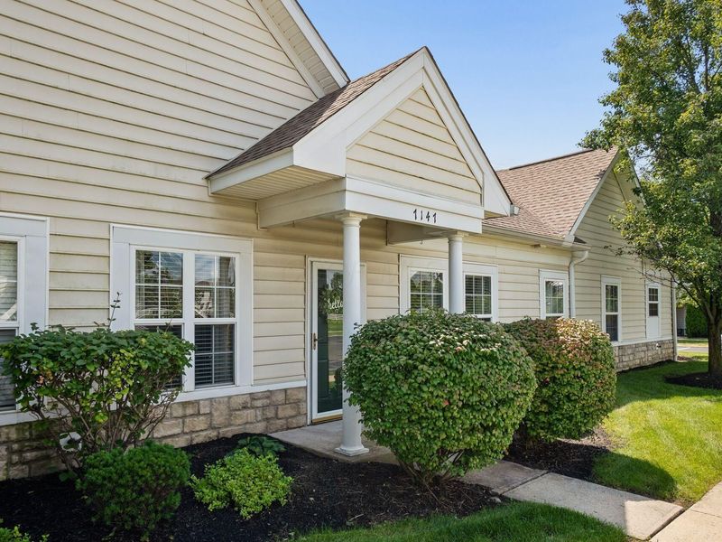 7147 Colonial Affair Drive, Unit 4, New Albany, OH 43054 Photo 4