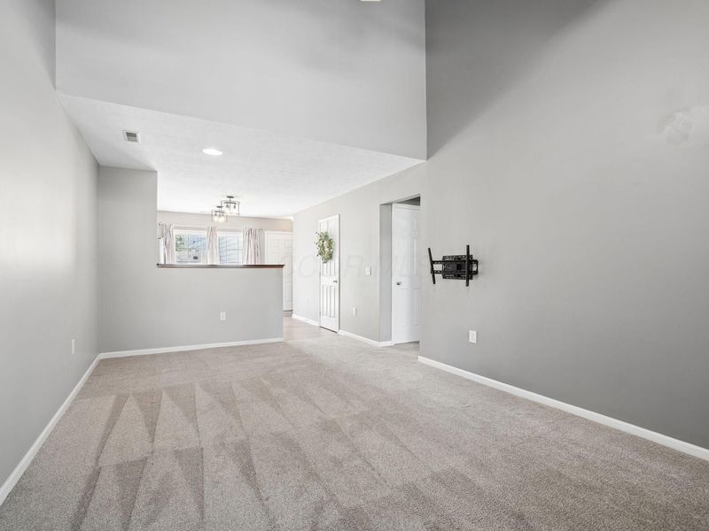 7147 Colonial Affair Drive, Unit 4, New Albany, OH 43054 Photo 6