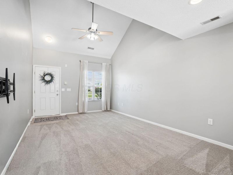 7147 Colonial Affair Drive, Unit 4, New Albany, OH 43054 Photo 8