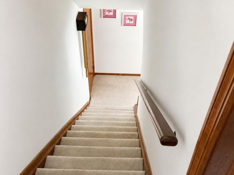 431 Pamlico Street , Unit JL8, Columbus, OH 43228 Photo 10
