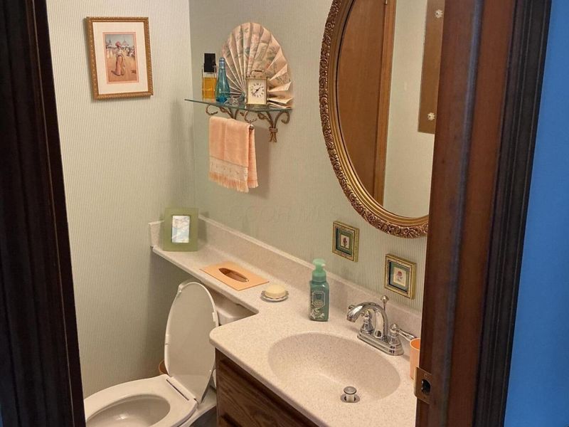 431 Pamlico Street , Unit JL8, Columbus, OH 43228 Photo 13