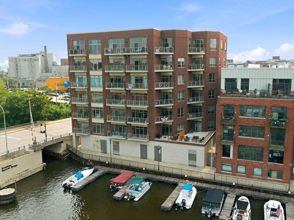 210 S Water STREET, Unit 516, Milwaukee, WI 53204