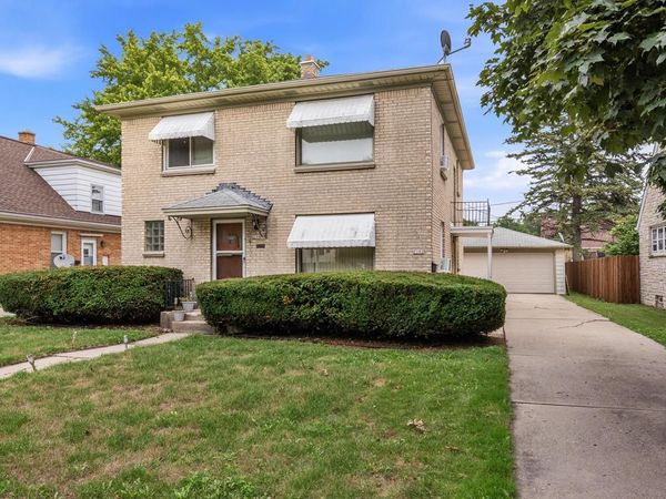 2180 S 81st STREET, West Allis, WI 53219