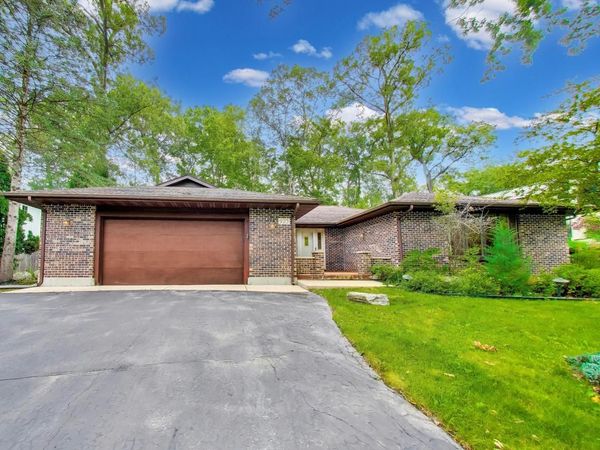 925 Tarrant DRIVE, Fontana, WI 53125