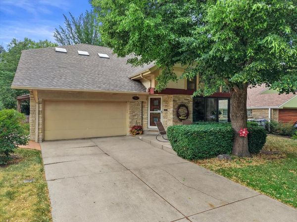 4947 W Jackson Park DRIVE, Milwaukee, WI 53219