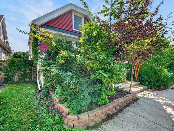 2650 N Fratney STREET, Milwaukee, WI 53212