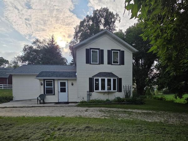 7973 Sandy Ridge ROAD, Kewaskum, WI 53040