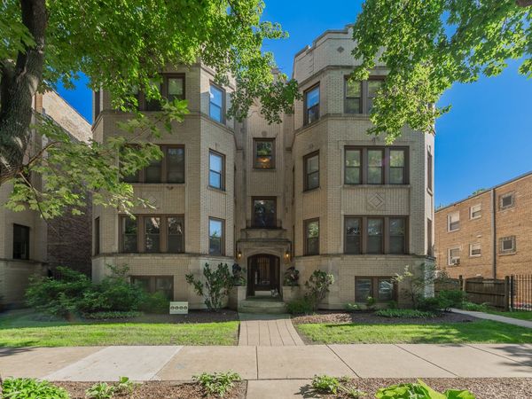 2651 W Greenleaf Avenue , Unit 3W, Chicago, IL 60645