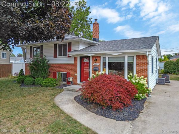 36512 Fairchild Street, Westland, Mi 48186