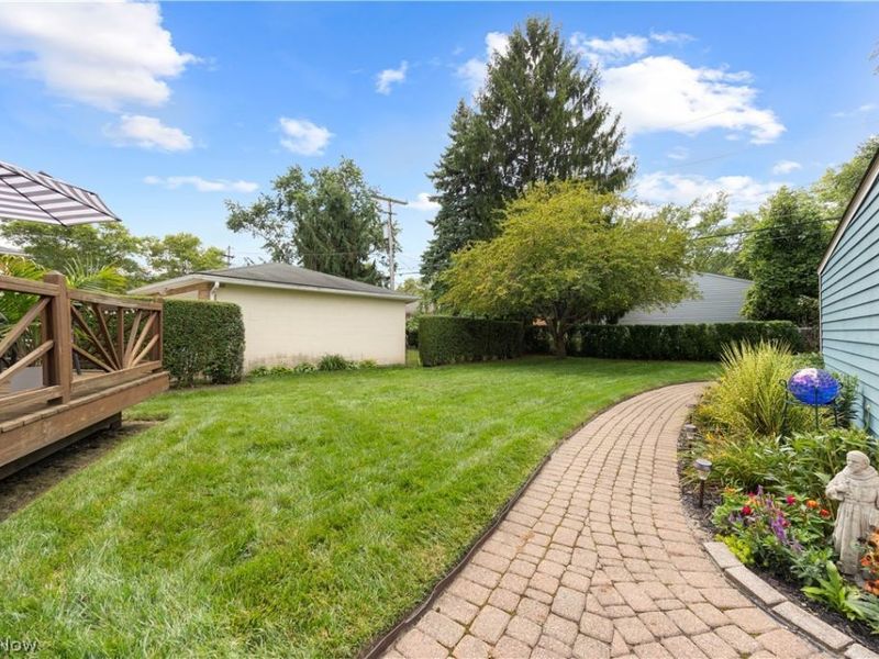 3640 W 210th Street , Fairview Park, OH 44126 Photo 36