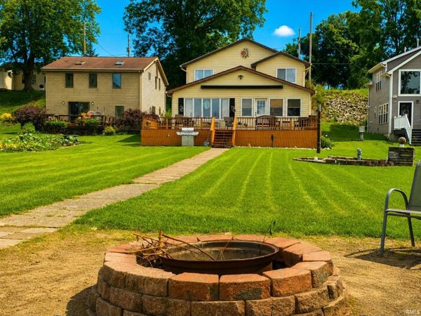6601 E Harrold Road, Churubusco, IN 46723
