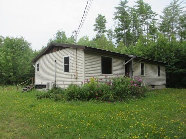 247 River Road , Detroit, ME 04929
