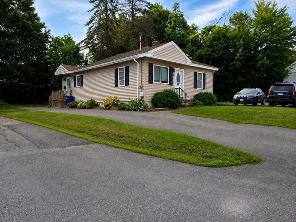 2 Hallowell Street , Winslow, ME 04901