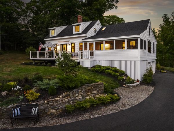 1498 Bremen Road , Waldoboro, ME 04572