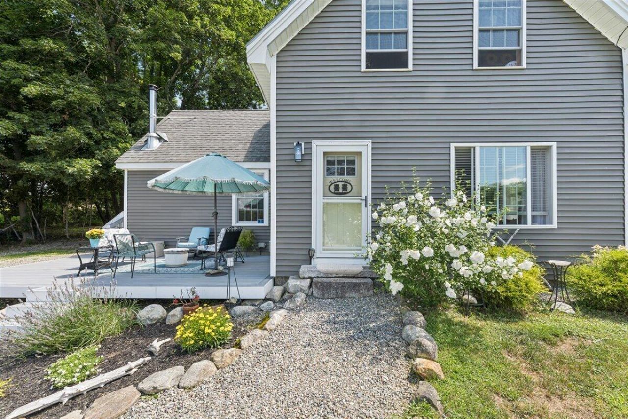 41 Pine Street, Bucksport, ME 04416 Main Photo