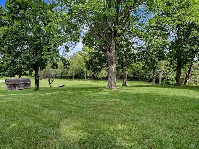 6485 Wengerlawn Road, Brookville, OH 45309 Photo 13