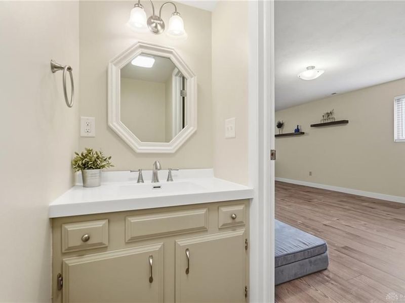881 Lyncreek Drive, Washington Township, OH 45458 Photo 72
