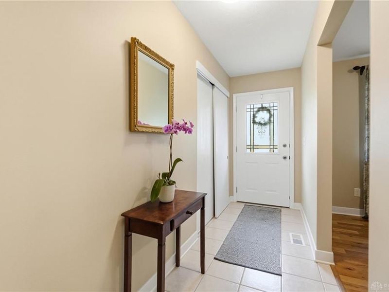 881 Lyncreek Drive, Washington Township, OH 45458 Photo 8