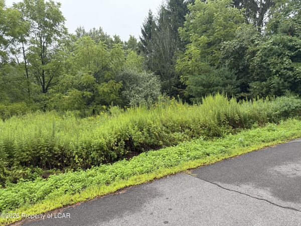 87, 89 Dean Street, Drums, PA 18222