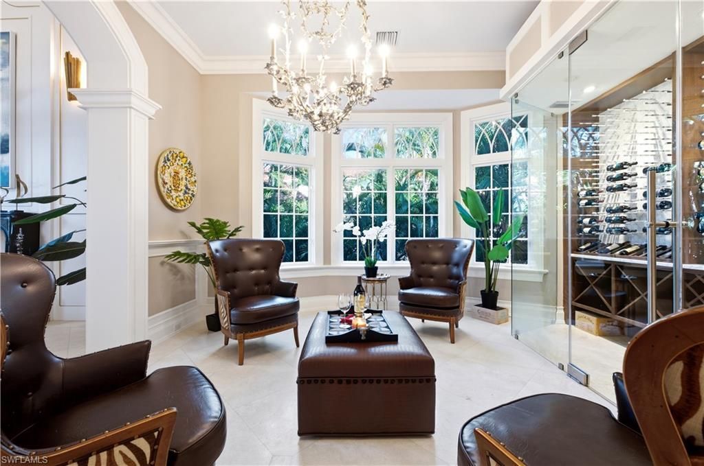 40 5th Ave S, Naples, FL 34102 Photo