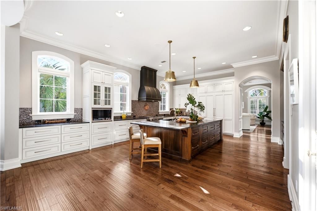 40 5th Ave S, Naples, FL 34102 Photo