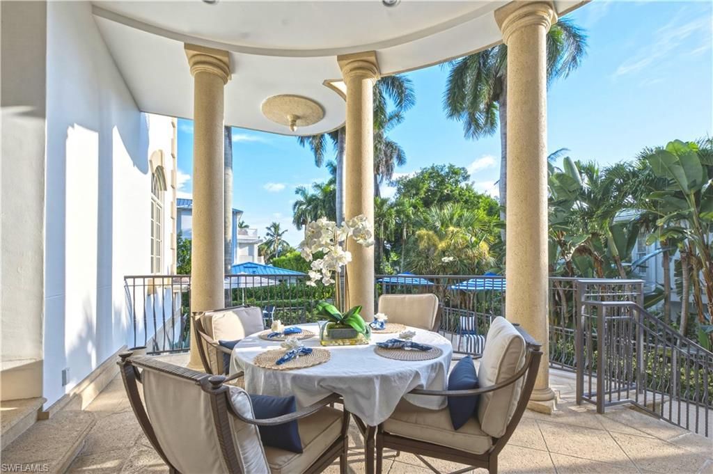 40 5th Ave S, Naples, FL 34102 Photo