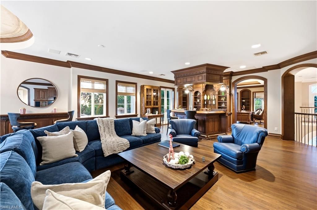 40 5th Ave S, Naples, FL 34102 Photo