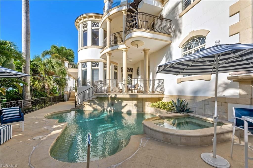 40 5th Ave S, Naples, FL 34102 Photo