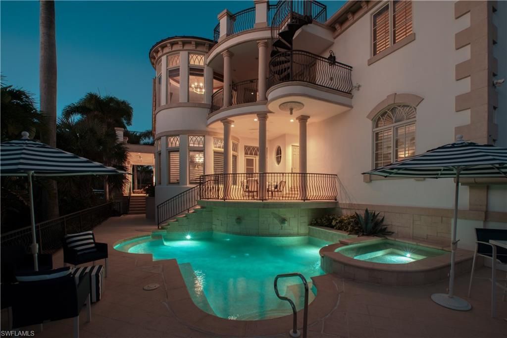 40 5th Ave S, Naples, FL 34102 Photo