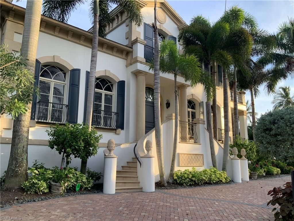 40 5th Ave S, Naples, FL 34102 Photo