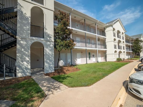 12386 River Highlands, Unit #B, St Amant, LA 70774