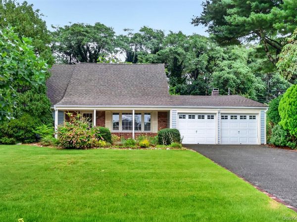 51 Hastings Drive, Stony Brook, NY 11790