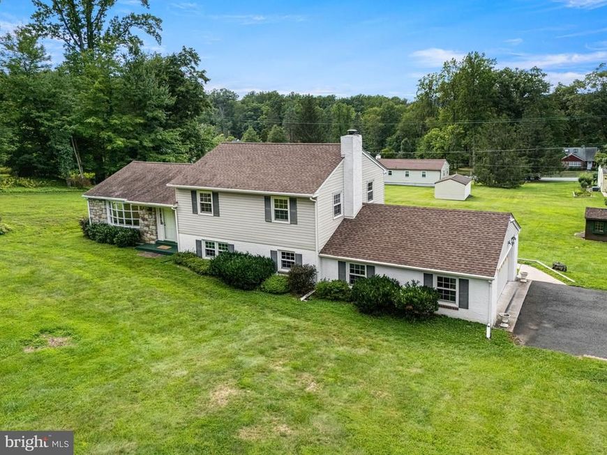 195 Pine Drive, Phoenixville, PA 19460 Main Photo