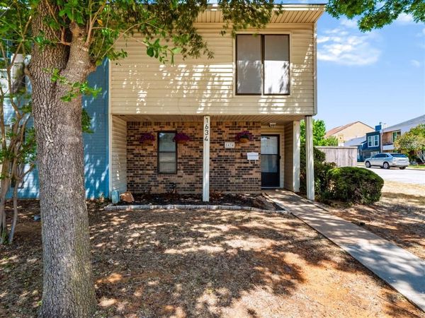 1634 Sonnet Drive, Grapevine, TX 76051