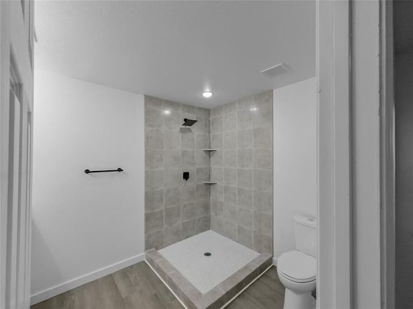 1411 Swiss Street , Arlington, TX 76010