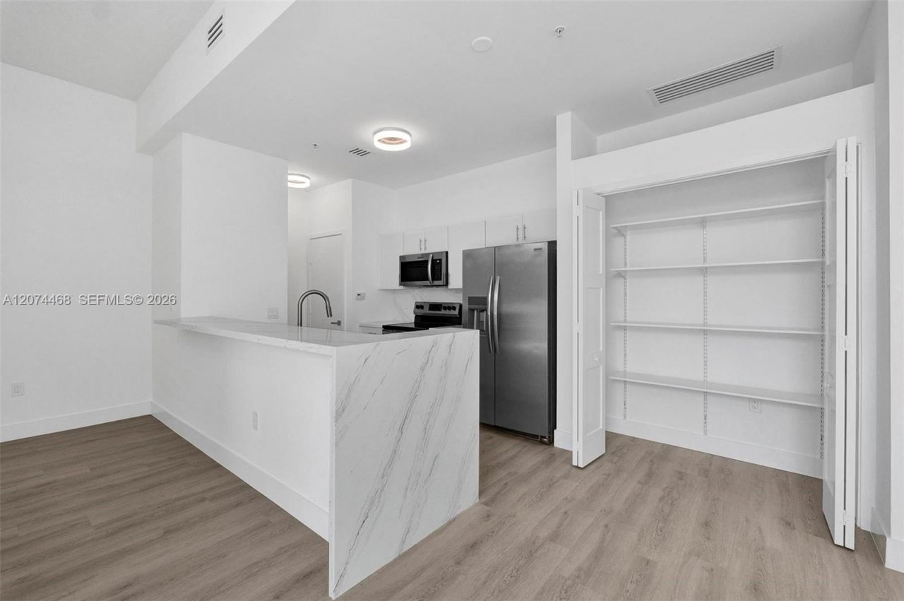 1871 NW S River Dr , Unit 501, Miami, FL 33125 Photo