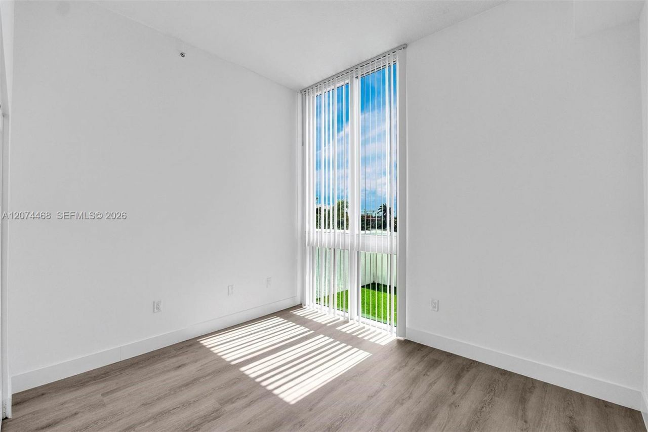 1871 NW S River Dr , Unit 501, Miami, FL 33125 Photo