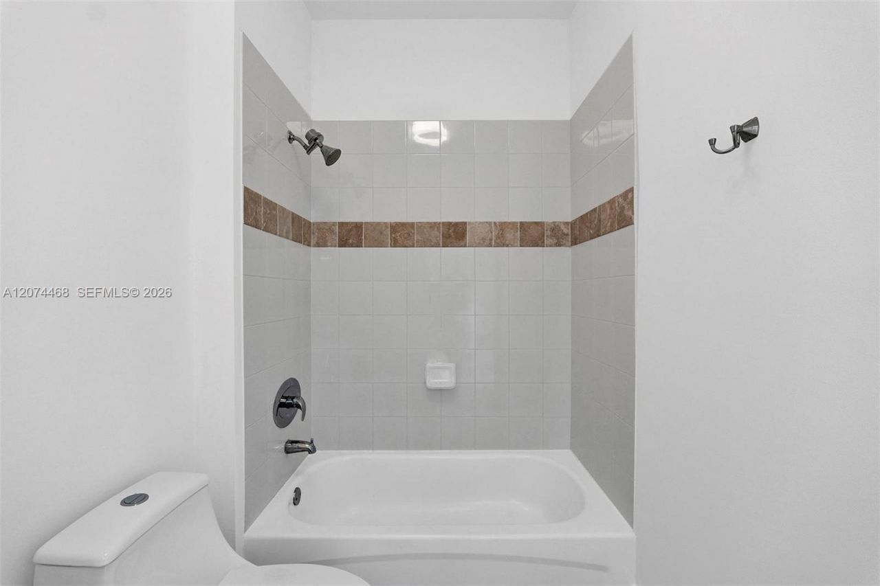 1871 NW S River Dr , Unit 501, Miami, FL 33125 Photo