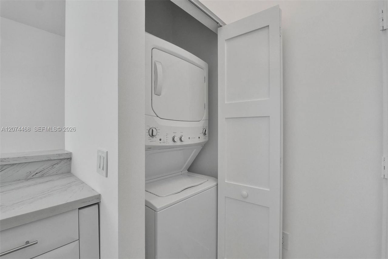 1871 NW S River Dr , Unit 501, Miami, FL 33125 Photo