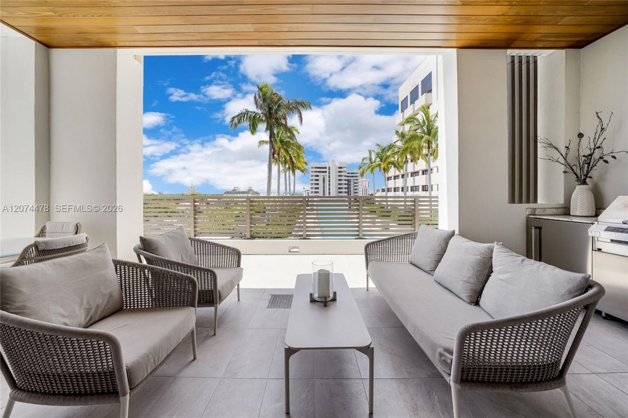 515 Valencia Ave, Unit 601, Coral Gables, FL 33134 Photo