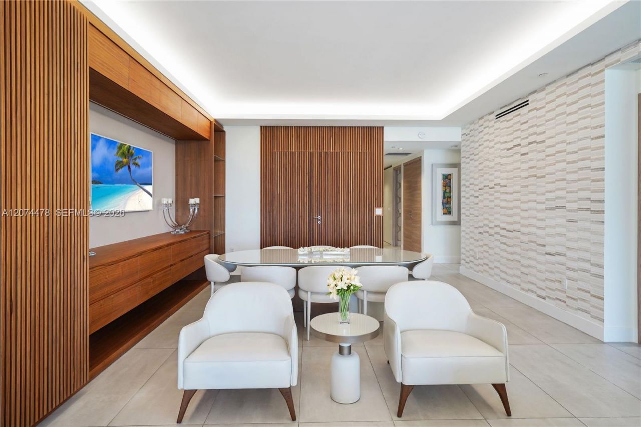 515 Valencia Ave, Unit 601, Coral Gables, FL 33134 Photo