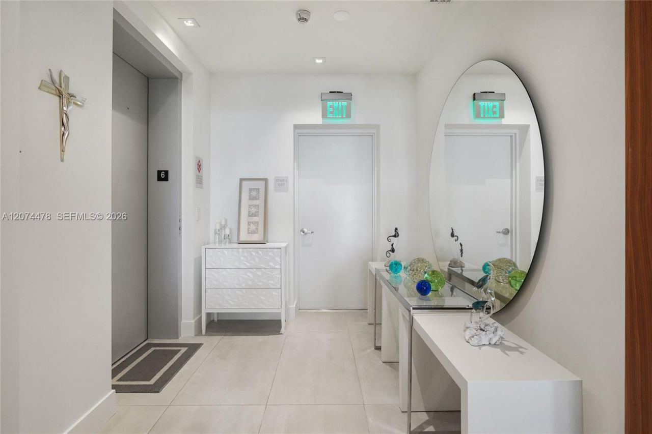 515 Valencia Ave, Unit 601, Coral Gables, FL 33134 Photo