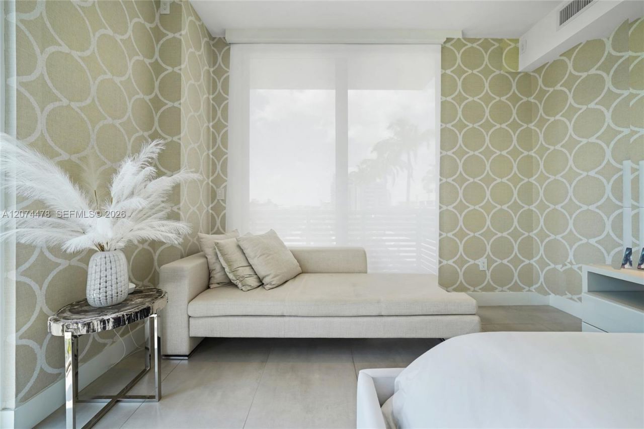 515 Valencia Ave, Unit 601, Coral Gables, FL 33134 Photo