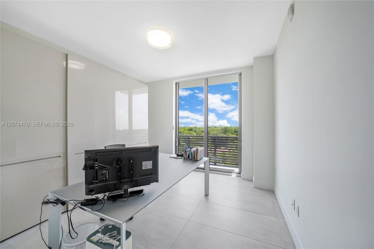 515 Valencia Ave, Unit 601, Coral Gables, FL 33134 Photo