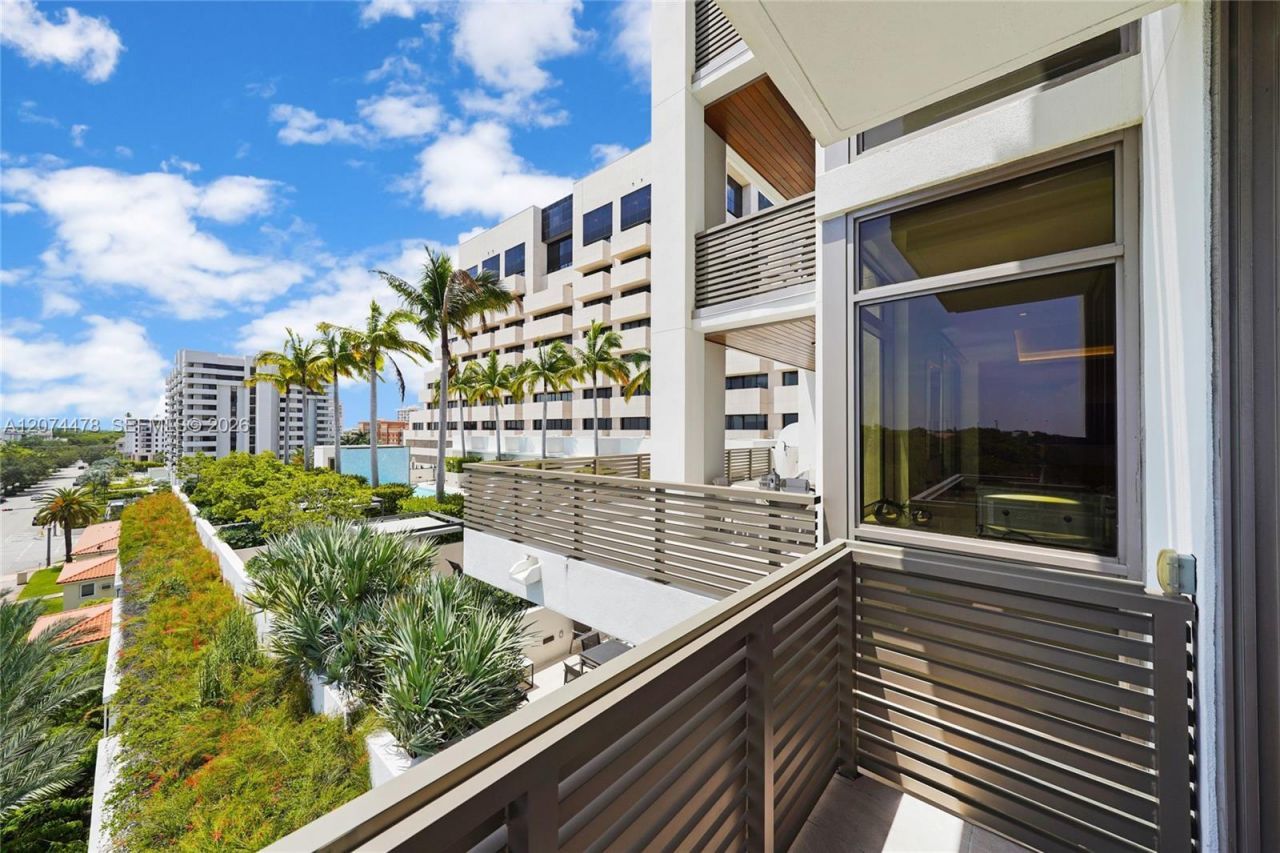 515 Valencia Ave, Unit 601, Coral Gables, FL 33134 Photo