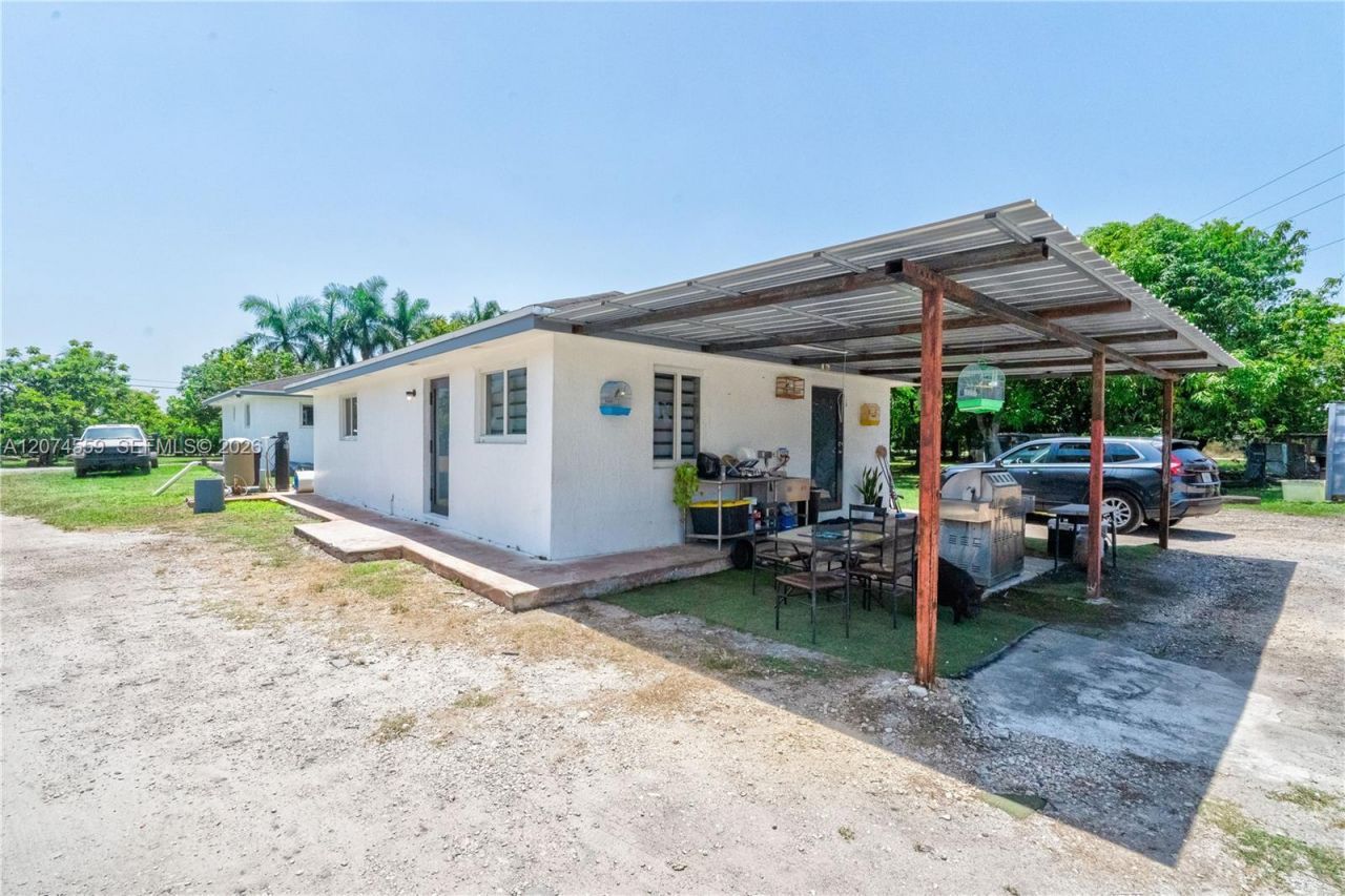 19651 SW 168th St , Miami, FL 33187 Photo